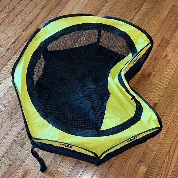 Pet Tent - Picture 3 of 7